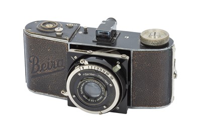 Lot 212 - A Beier Beira I Camera