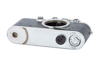 Lot 17 - A Leica IIIb 'Luftwaffe-Eigentum' Rangefinder Body