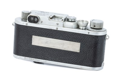 Lot 17 - A Leica IIIb 'Luftwaffe-Eigentum' Rangefinder Body