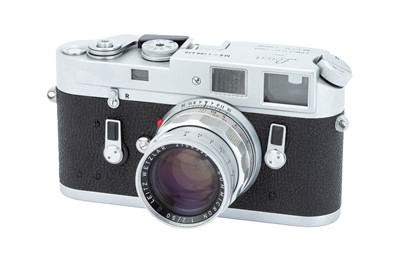 Lot 49 - A Leica M4 Rangefinder Camera