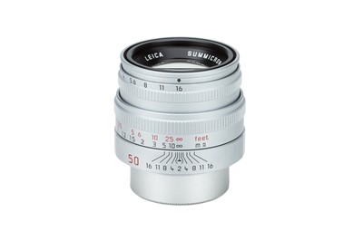 Lot 35 - A Leitz Summicron f/2 50mm Lens
