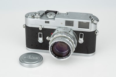 Lot 380 - A Leica M4 Rangefinder Camera