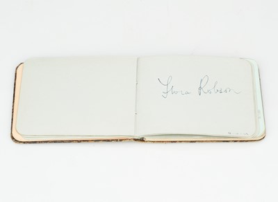 Lot 39 - Autographs