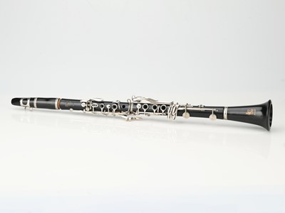 Lot 164 - A Boosy & Hawkes Regent Clarinet Outfit