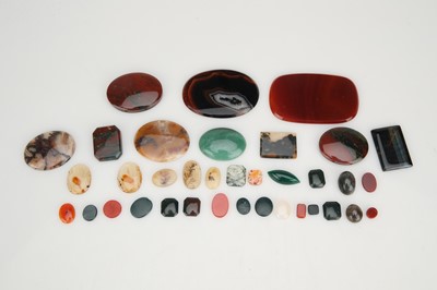Lot 216 - Collection of Hardstone Cabochons & Sections