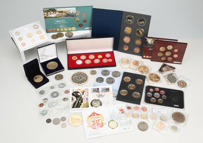 Lot 86 - Collectors' Coins