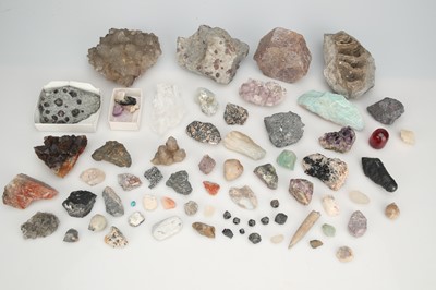 Lot 215 - Collection of unlabelled Minerals & Geological Samples