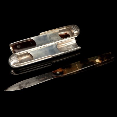 Lot 2 - A Folding Silver Lancet Case
