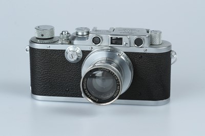 Lot 35 - A Leica II Rangefinder Camera
