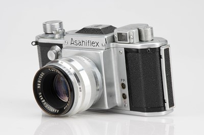 Lot 130 - An Asahi Asahiflex IIA Camera