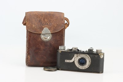 Lot 22 - A Leica Ia Close Focus 5-Digit Camera