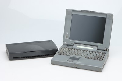 Lot 113 - A Texas Instruments Extensa 570CDT Laptop