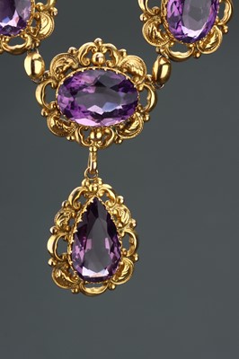 Lot 131 - A Mid-Victorian Amethyst Riviére Necklace