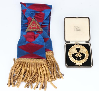 Lot 44 - Royal Arch Masonry Sash