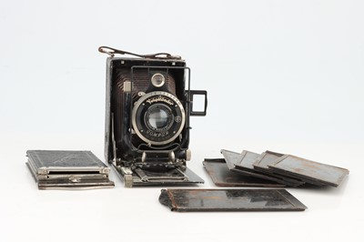 Lot 770 - A Voigtlander Avus Folding Plate Camera