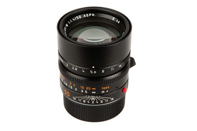 Lot 1048 - A Leitz Summilux-M ASPH. 6-Bit f/1.4 50mm Lens