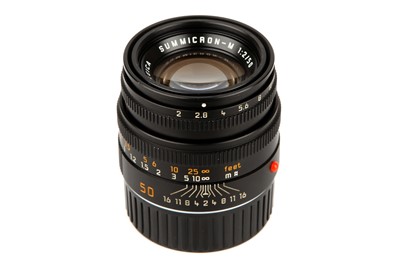 Lot 1052 - A Leitz Summicron-M f/2 50mm Lens