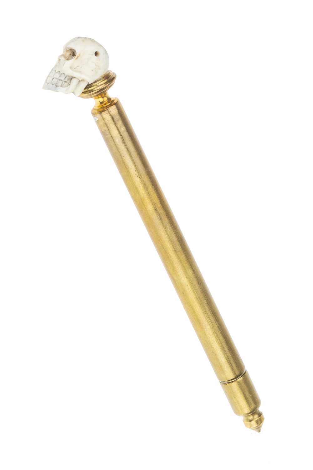 Lot 5 - Medical, a Memento Mori Didactic Pointer