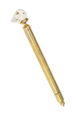 Lot 5 - Medical, a Memento Mori Didactic Pointer