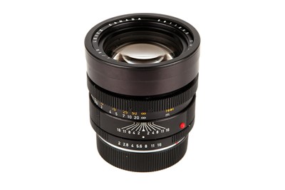 Lot 1065 - A Leitz Summicron-R f/2 90mm Lens