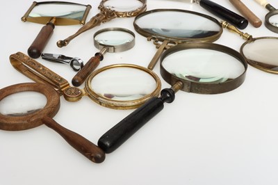 Lot 33 - A Collection of 12 Magnifying Glasses