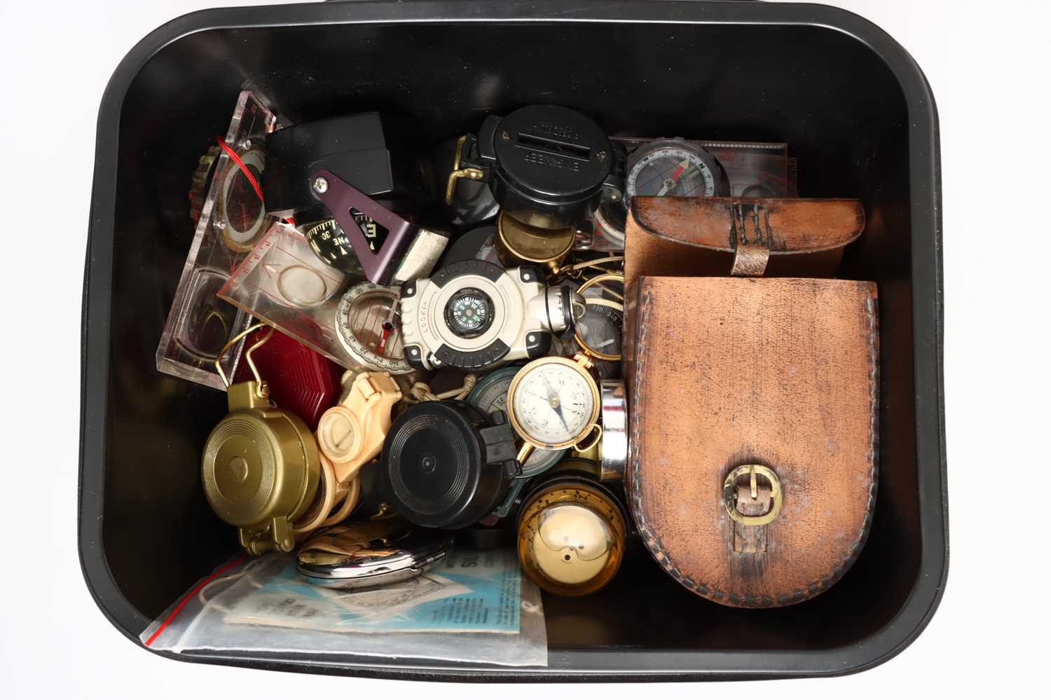 Lot 34 - A collection of Magnetic Compasses