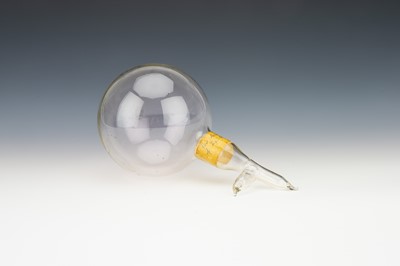 Lot 211 - Physics Glassware