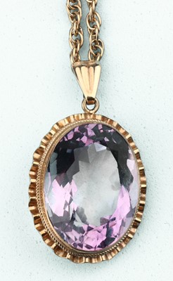 Lot 156 - A 9 ct Gold Mounted Amethyst Pendant
