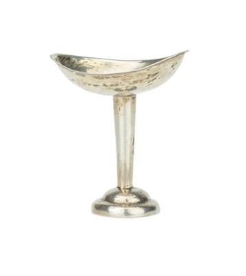 Lot 5 - An Antique Silver Eyebath