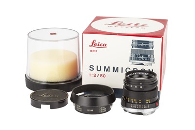 Lot 47 - A Leitz Summicron f/2 50mm Lens