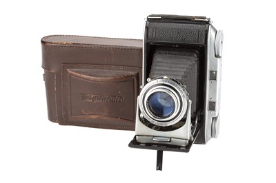 Lot 131 - A Voigtlander Bessa II Medium Format Rangefinder Camera