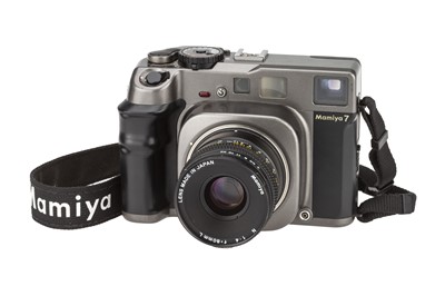 Lot 126 - A Mamiya 7 Rangefinder Camera