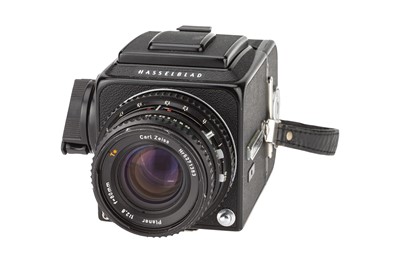 Lot 116 - A Hasselblad 500C/M 'Japanese Export Model' Medium Format Camera