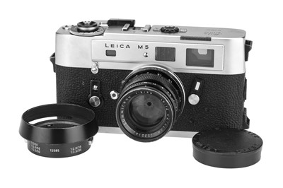 Lot 31 - A Leica M5 Rangefinder Camera