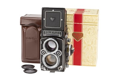 Lot 129 - A Rollei Rolleiflex 2.8F Medium Format TLR Camera