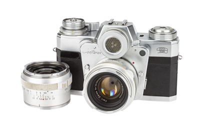 Lot 95 - A Zeiss Ikon Contarex Bullseye SLR Camera