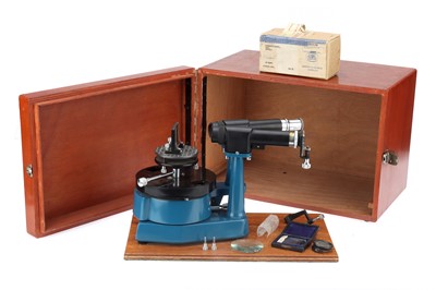 Lot 129 - A  Modern Laboratory Spectroscope