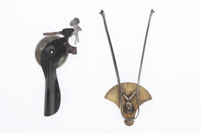 Lot 22 - Medical, The Little Gem Lung Tester and Developer