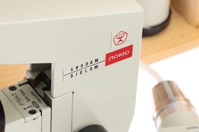 Lot 48 - A Lomo P11Y42 Microscope Outfit