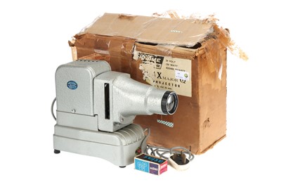 Lot 191 - A Gnome 6x6 Medium Format Projector