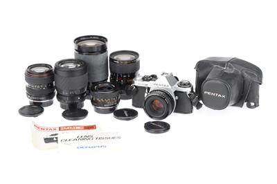 Lot 372 - A Pentax ME Super 35mm SLR Camera Outfit
