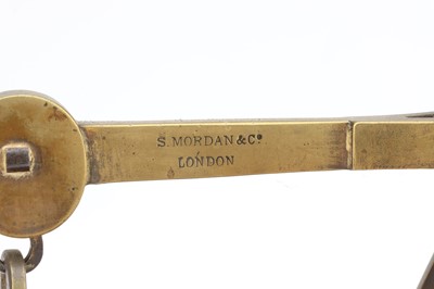Lot 32 - Sampson Morden Parcel Scales