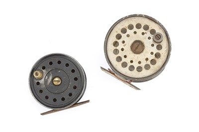 Lot 915 - A Sharpes 3 1/2 in. 'The Gordon' Fly Reel