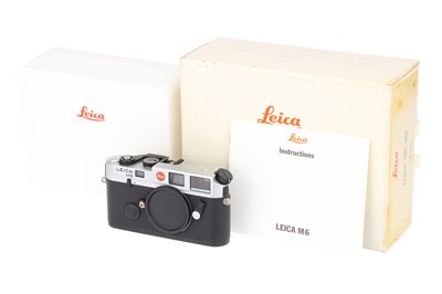 Lot 36 - A Leica M6 'Year of the Rooster' Rangefinder Body