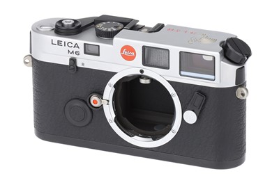 Lot 36 - A Leica M6 'Year of the Rooster' Rangefinder Body