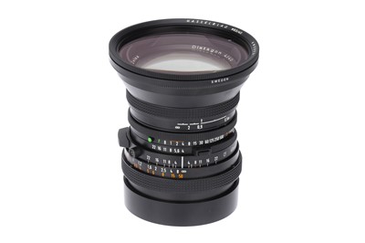 Lot 199 - A Carl Zeiss Distagon T* CF f/4 40mm Lens