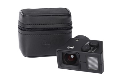 Lot 87 - A Leica Universal Wide-Angle Viewfinder M