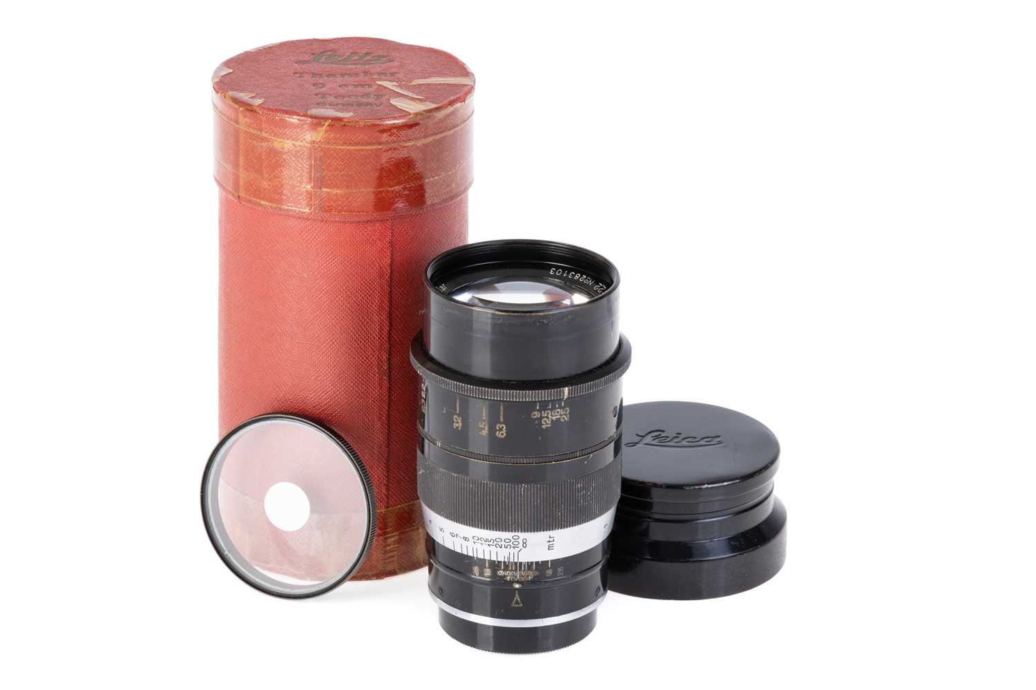 Lot 15 - A Leitz Thambar f/2.2 90mm Lens