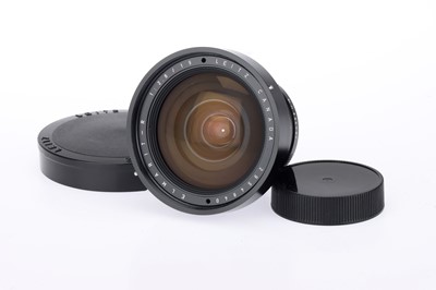 Lot 22 - A Leitz Elmarit-R f/2.8 19mm Lens