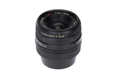 Lot 152 - A Carl Zeiss Biogon T* f/2.8 28mm Lens